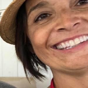 Meet your Posher, Nona